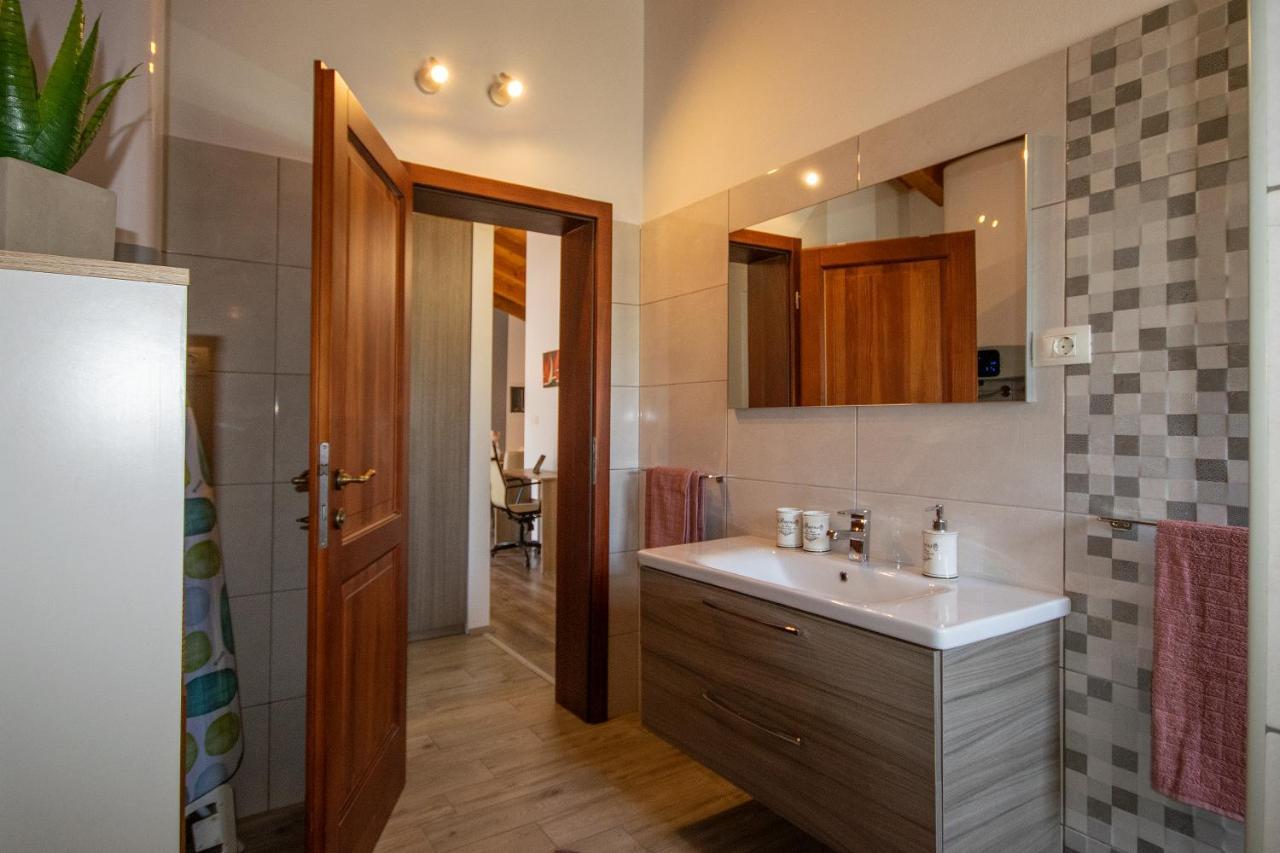 Old Oak Holiday House Villa Rovinj Ngoại thất bức ảnh